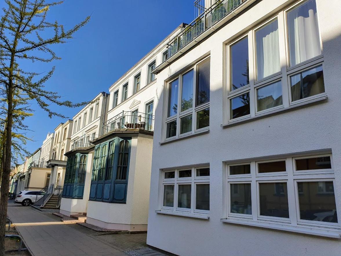 Ferienwohnung Achtern Diek, Inklusive Strandkorb Und Stellplatz Rostock Kültér fotó