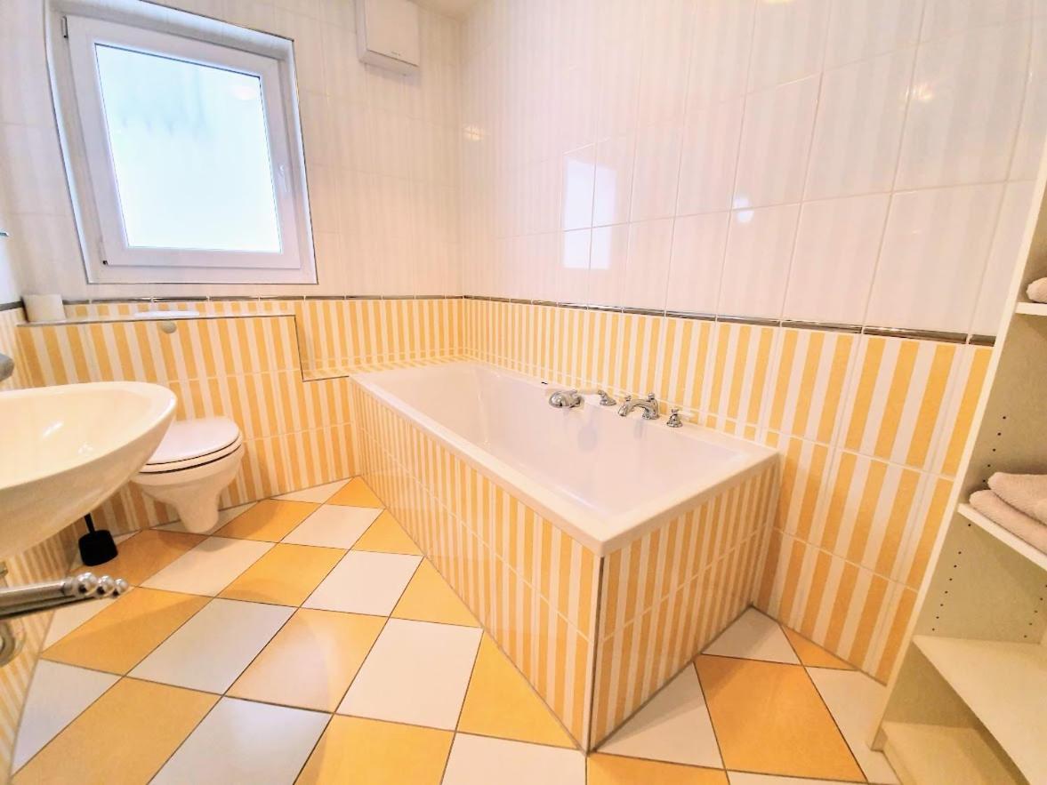 Ferienwohnung Achtern Diek, Inklusive Strandkorb Und Stellplatz Rostock Kültér fotó